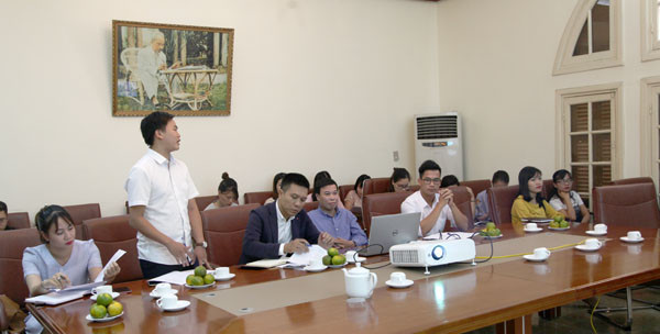 Nhiều câu hỏi được đặt ra về việc giải quyết chế độ bảo hiểm xã hội; vấn đề thu, tuyên truyền chính sách bảo hiểm xã hội bắt buộc đối với người lao động nước ngoài làm việc tại Việt Nam. Nhiều câu hỏi được đặt ra về việc giải quyết chế độ bảo hiểm xã hội; vấn đề thu, tuyên truyền chính sách bảo hiểm xã hội bắt buộc đối với người lao động nước ngoài làm việc tại Việt Nam.