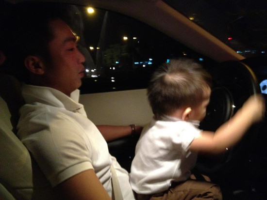 Cường Đô La và bé Subeo Cường Đô La và bé Subeo