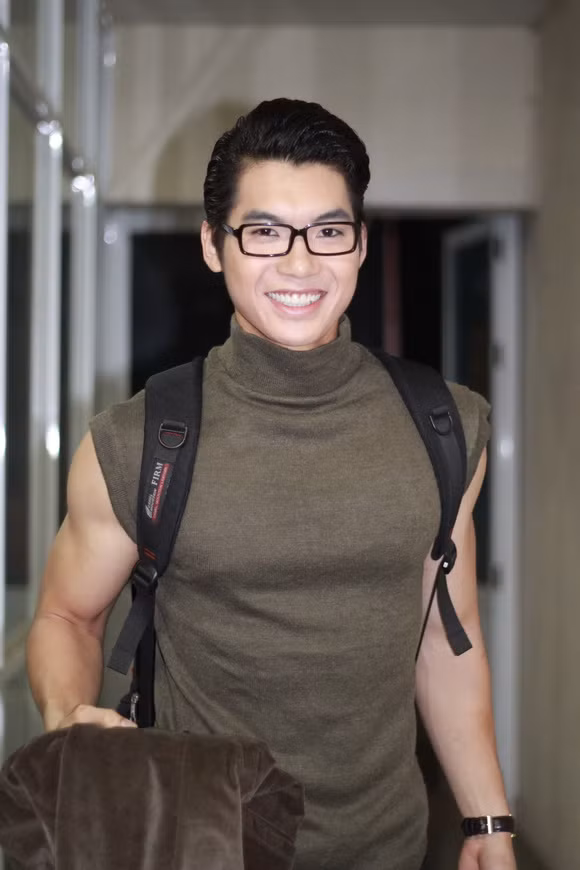 Trương Nam Thành khá tự tin và lịch lãm tại hậu trường BNHV.