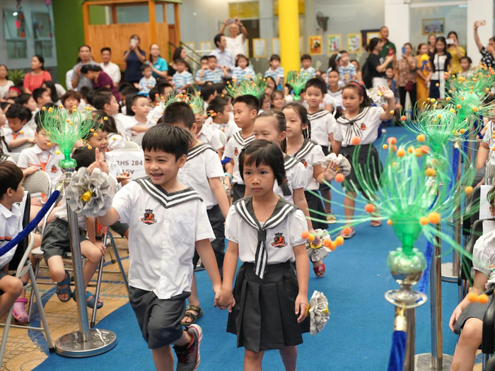 Hình ảnh học sinh Trường Brendon tại lễ khai giảng. Hình ảnh học sinh Trường Brendon tại lễ khai giảng.