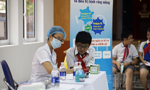 Thực hiện tốt chính sách bảo hiểm y tế học sinh, sinh viên còn góp phần định hình nhân cách sống tốt đẹp cho thế hệ trẻ, thế hệ tương lai của đất nước. Thực hiện tốt chính sách bảo hiểm y tế học sinh, sinh viên còn góp phần định hình nhân cách sống tốt đẹp cho thế hệ trẻ, thế hệ tương lai của đất nước.