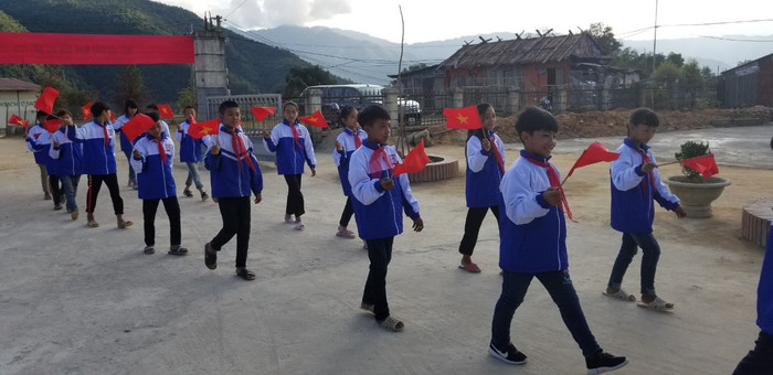 Lễ khai giảng ngắn gọn, ý nghĩa tại ngôi trường trên đỉnh núi miền biên giới Lễ khai giảng ngắn gọn, ý nghĩa tại ngôi trường trên đỉnh núi miền biên giới