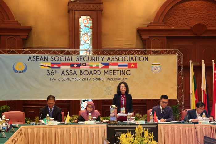 Chủ tịch ASSA nhiệm kỳ 2018-2019, Thứ trưởng, Tổng Giám đốc Bảo hiểm xã hội Việt Nam Nguyễn Thị Minh chủ trì điều hành hội nghị. Chủ tịch ASSA nhiệm kỳ 2018-2019, Thứ trưởng, Tổng Giám đốc Bảo hiểm xã hội Việt Nam Nguyễn Thị Minh chủ trì điều hành hội nghị.