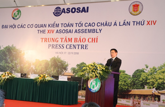 Tổng kiểm toán Nhà nước - ông Hồ Đức Phớc cho biết, lần đầu tiên được tổ chức tại Việt Nam, Đại hội ASOSAI 14 là sự kiện chính trị - ngoại giao có ý nghĩa quan trọng, minh chứng cho sự trưởng thành và phát triển của Kiểm toán Nhà nước, khẳng định vị trí và vai trò của Kiểm toán Nhà nước trong khu vực và trên thế giới. Ảnh: Vũ Phương. Tổng kiểm toán Nhà nước - ông Hồ Đức Phớc cho biết, lần đầu tiên được tổ chức tại Việt Nam, Đại hội ASOSAI 14 là sự kiện chính trị - ngoại giao có ý nghĩa quan trọng, minh chứng cho sự trưởng thành và phát triển của Kiểm toán Nhà nước, khẳng định vị trí và vai trò của Kiểm toán Nhà nước trong khu vực và trên thế giới. Ảnh: Vũ Phương.