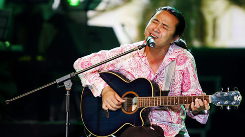 Lê Minh Sơn sẽ mang kèn đám ma và trống vào Nhà hát lớn trong liveshow sắp tới của mình.