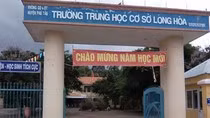 Trả bài cũ trên lớp, học trò khiếp sợ ảnh 2
