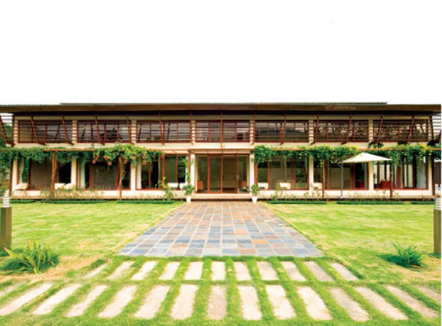 Chưa có kết luận về việc nhà Mỹ Linh và Việt phủ Thành Chương xây dựng trái phép hay không Chưa có kết luận về việc nhà Mỹ Linh và Việt phủ Thành Chương xây dựng trái phép hay không