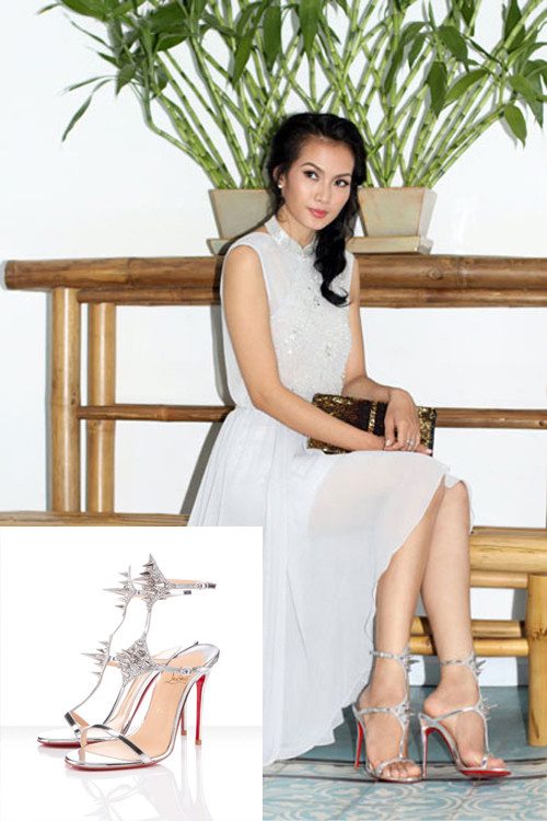 Đôi giày Louboutin mang tên Lady Max này của Anh Thư có giá khoảng 2.000 $ (44 triệu VNĐ).