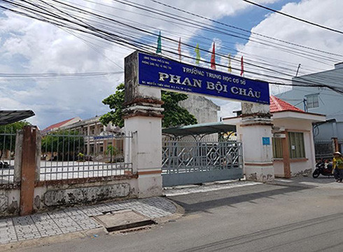 Trường trung học cơ sở Phan Bội Châu, thành phố Cà Mau, tỉnh Cà Mau (ảnh: P.L) Trường trung học cơ sở Phan Bội Châu, thành phố Cà Mau, tỉnh Cà Mau (ảnh: P.L)