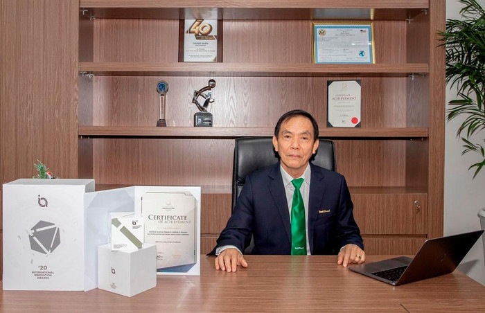 Ông Lê Nguyên Hòa - Phó Chủ Tịch Hội Đồng Quản Trị Nutifood nhận giải thưởng Sáng tạo Đổi mới Quốc tế. Ông Lê Nguyên Hòa - Phó Chủ Tịch Hội Đồng Quản Trị Nutifood nhận giải thưởng Sáng tạo Đổi mới Quốc tế.