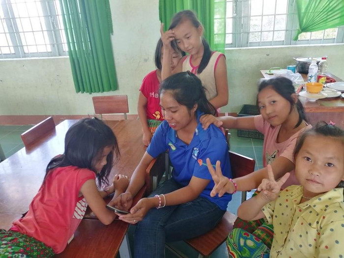 H Lic ÊBan rất hạnh phúc khi được tham gia các hoạt động tình nguyện. (Ảnh: Nhân vật cung cấp)