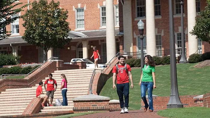 Trường Đại học Bắc Carolina cung cấp nhiều chương trình điều dưỡng khác nhau. (Ảnh: Website trường).