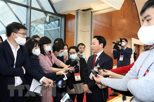 Đồng chí Đỗ Đức Duy, Bí thư Tỉnh ủy Yên Bái trả lời phỏng vấn của phóng viên cơ quan thông tấn, báo chí. (Ảnh: TTXVN) Đồng chí Đỗ Đức Duy, Bí thư Tỉnh ủy Yên Bái trả lời phỏng vấn của phóng viên cơ quan thông tấn, báo chí. (Ảnh: TTXVN)