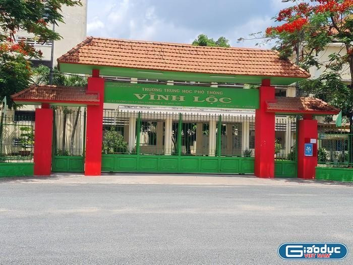 Ủy ban Nhân dân Thành phố Hồ Chí Minh yêu cầu thu hồi quyết định kỷ luật nguyên Hiệu trưởng Trung học phổ thông Vĩnh Lộc (ảnh minh họa: V.D) gdvn-thptvinhloc.jpg