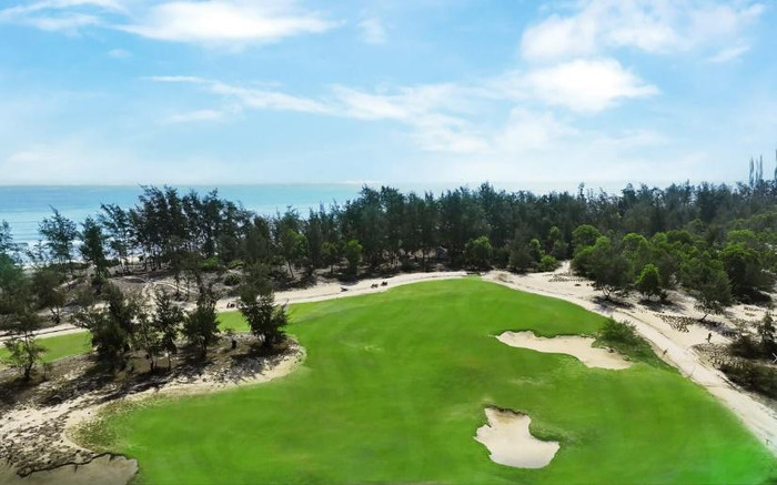 Hố 10 sân gôn Golden Sands Golf Resort brg4.jpg