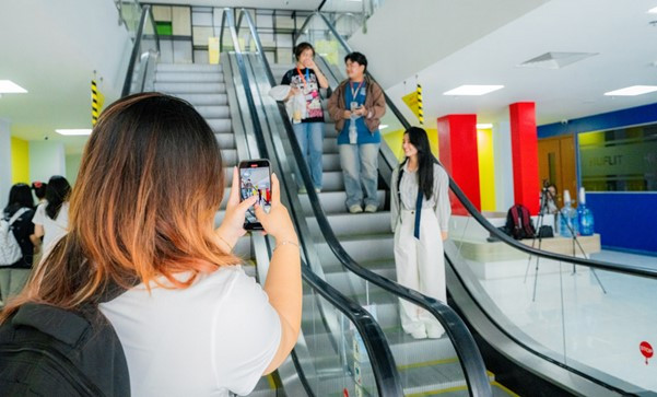 Lắng nghe để thấu hiểu nhu cầu người học là cách HUFLIT nâng cao chất lượng trải nghiệm học tập cho sinh viên. hinh 3.jpg