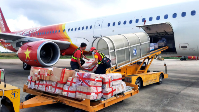 Vietjet sẽ miễn phí vận chuyển hàng hóa cứu trợ. Vietjet sẽ miễn phí vận chuyển hàng hóa cứu trợ.jpg