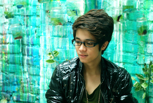 Bùi Anh Tuấn: "Hoàng tử" hay "cậu bé lắm chiêu"