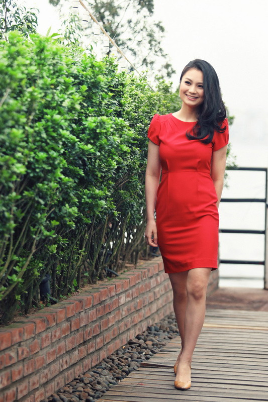 Thời gian mang bầu con gái đầu lòng, Diệu Hương tăng đến 25kg nên vóc dáng khá mập mạp. Thời gian mang bầu con gái đầu lòng, Diệu Hương tăng đến 25kg nên vóc dáng khá mập mạp.