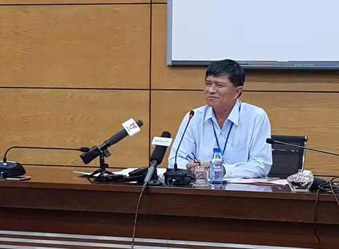 Phó Giám đốc Sở Giáo dục và Đào tạo thành phố Nguyễn Văn Hiếu tại buổi họp báo (ảnh: P.L)