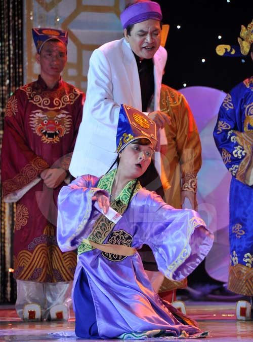 Quốc Anh rất cảm tình với ê-kíp làm Gặp nhau cuối năm.