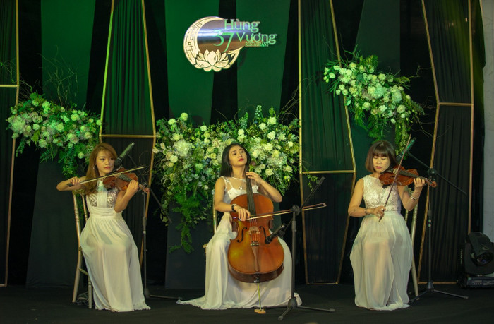 Mỗi góc trong Nhà hàng 37 Hùng Vương đều toát lên vẻ sang trọng, quyến rũ