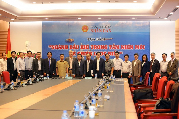 Các đại biểu tham dự buổi tọa đàm. Các đại biểu tham dự buổi tọa đàm.