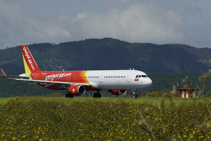 Vietjet tiếp tục tăng trưởng vượt kế hoạch. Vietjet tiếp tục tăng trưởng vượt kế hoạch.