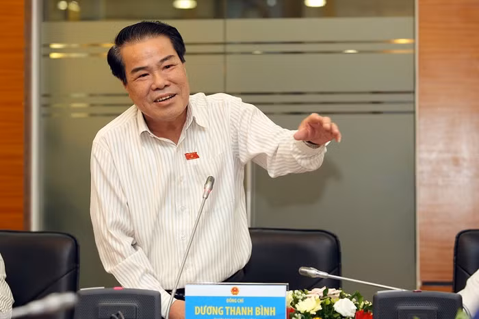 Bí thư Tỉnh ủy, Trưởng đoàn Đại biểu Quốc hội tỉnh Cà Mau Dương Thanh Bình phát biểu tại buổi làm việc