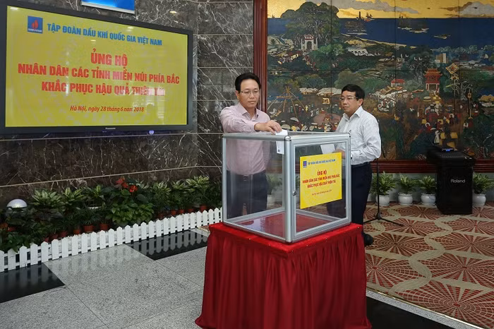 PVN ủng hộ nhân dân các tỉnh vùng núi phía Bắc PVN ủng hộ nhân dân các tỉnh vùng núi phía Bắc