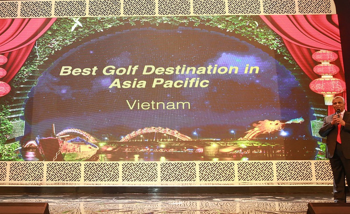 Ông Mike Sebastian - Giám đốc điều hành Tập đoàn Golf Châu Á Thái Bình Dương công bố Việt Nam trở thành Điểm đến Golf tốt nhất Châu Á Thái Bình Dương (Best golf Destination in Asia Pacific) tại Hội nghị Golf Châu Á Thái Bình Dương 2017 Ông Mike Sebastian - Giám đốc điều hành Tập đoàn Golf Châu Á Thái Bình Dương công bố Việt Nam trở thành Điểm đến Golf tốt nhất Châu Á Thái Bình Dương (Best golf Destination in Asia Pacific) tại Hội nghị Golf Châu Á Thái Bình Dương 2017