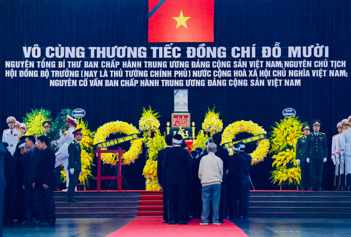 Lễ viếng nguyên Tổng Bí thư Đỗ Mười được cử hành trọng thể tại Nhà Tang lễ quốc gia. Ảnh: VGP/Nhật Bắc Lễ viếng nguyên Tổng Bí thư Đỗ Mười được cử hành trọng thể tại Nhà Tang lễ quốc gia. Ảnh: VGP/Nhật Bắc