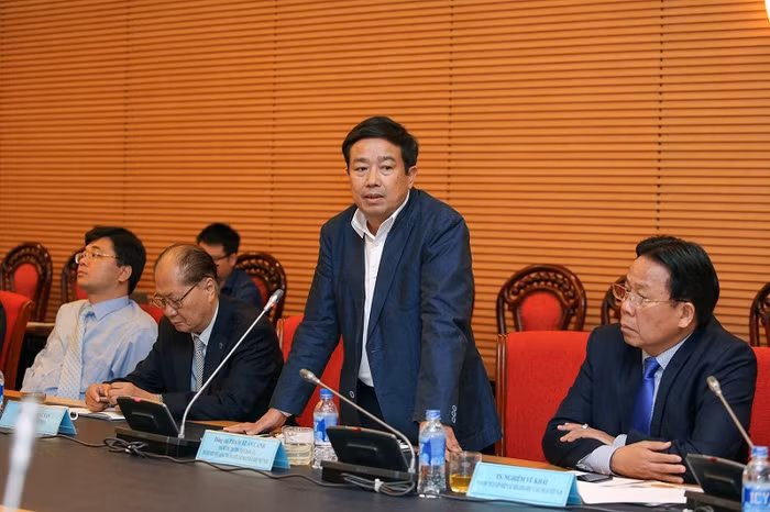 Thành viên Hội đồng thành viên PVN - ông Phạm Xuân Cảnh phát biểu tại tọa đàm.