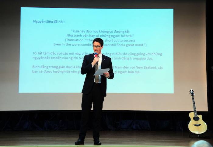 Ông Keith Conway - Phó Đại sứ New Zealand tại Việt Nam Ông Keith Conway - Phó Đại sứ New Zealand tại Việt Nam