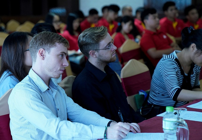 Họp báo giới thiệu chương trình Họp báo giới thiệu chương trình