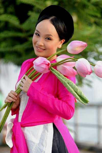 Nghệ sĩ Thu Huyền ấn tượng với những vai diễn chèo.