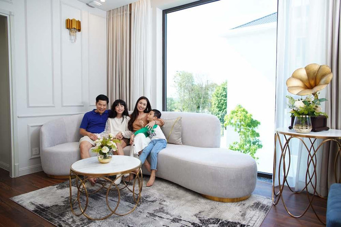 Vợ chồng Thanh Thảo Hugo chọn Aqua City bởi không gian xanh lý tưởng cho các con phát triển