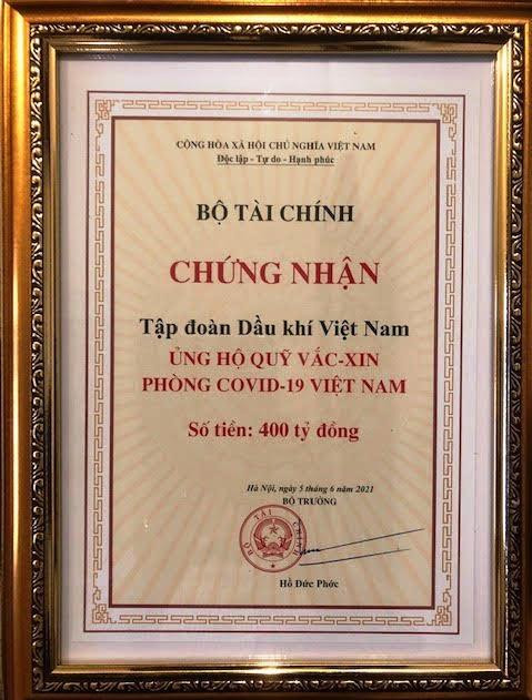 Tập đoàn Dầu khí Việt Nam đã chuyển 400 tỷ đồng đến Quỹ vắc-xin phòng, chống Covid-19.