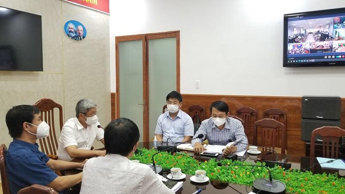 Bộ Y tế tập huấn trực tuyến cho 20 tỉnh/ thành phố phía Nam phòng chống dịch COVID-19 xâm nhập khu công nghiệp. (Ảnh: moh.gov.vn)