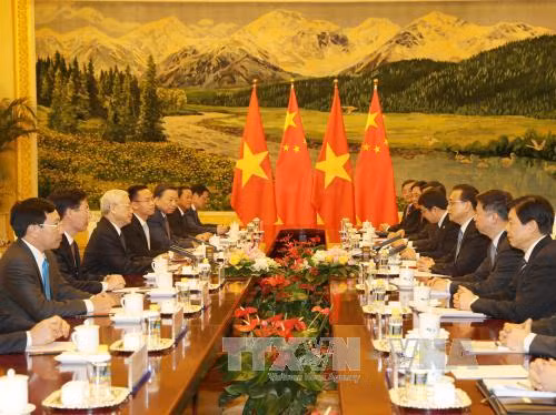 Tổng Bí thư Nguyễn Phú Trọng hội kiến với Uỷ viên Thường vụ Bộ Chính trị, Thủ tướng Quốc vụ viện Trung Quốc Lý Khắc Cường. (Ảnh: Trí Dũng/TTXVN)