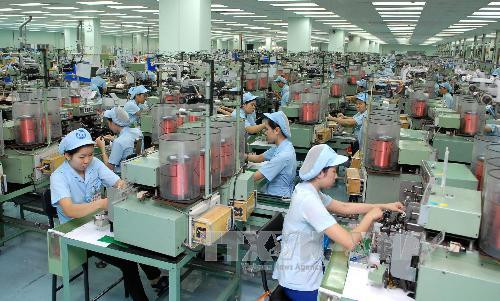 Năm 2017, Việt Nam có những cải thiện mạnh mẽ trong xếp hạng chỉ số và chỉ tiêu kinh tế-xã hội quốc gia và quốc tế. (Ảnh: TTXVN) Năm 2017, Việt Nam có những cải thiện mạnh mẽ trong xếp hạng chỉ số và chỉ tiêu kinh tế-xã hội quốc gia và quốc tế. (Ảnh: TTXVN)