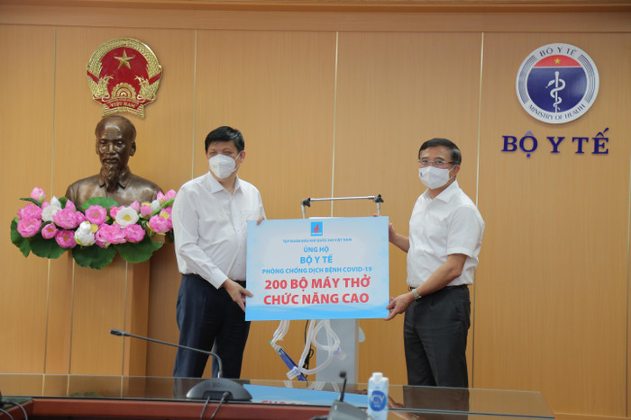 Petrovietnam chung tay thể hiện trách nhiệm với cộng đồng Petrovietnam chung tay thể hiện trách nhiệm với cộng đồng