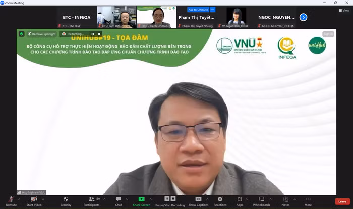 Phó Giáo sư, Tiến sĩ Nghiêm Xuân Huy, Viện trưởng Viện Đảm bảo chất lượng giáo dục, Đại học Quốc gia Hà Nội