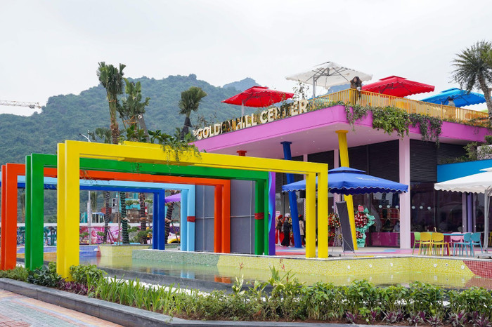 Ngoại thất rực rỡ sắc màu của trường phái kiến trúc Flamingo Art Color Design. Ảnh: Flamingo Holdings