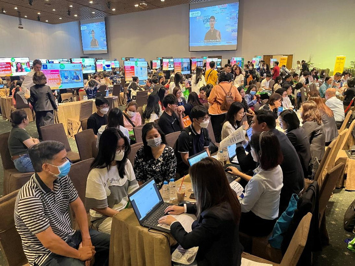 Sự kiện của IDP cập nhật xu hướng du học Úc mới nhất, học bổng, nhu cầu việc làm và cơ hội định cư năm 2024. (Nguồn: IDP) Sự kiện của IDP cập nhật xu hướng du học Úc mới nhất, học bổng, nhu cầu việc làm và cơ hội định cư năm 2024. (Nguồn: IDP)