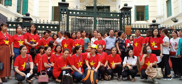 Không vướng Nghị định 161, liệu Thành phố Hà Nội có xét đặc cách cho giáo viên (Ảnh:V.N) Không vướng Nghị định 161, liệu Thành phố Hà Nội có xét đặc cách cho giáo viên (Ảnh:V.N)