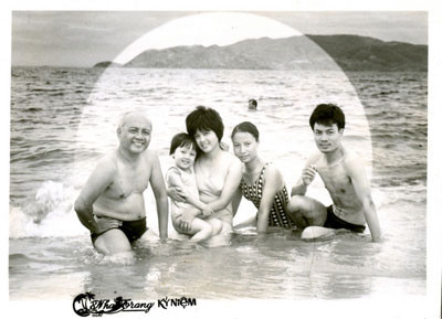 Trong một chuyến đi du lịch Nha Trang cùng gia đình Trong một chuyến đi du lịch Nha Trang cùng gia đình