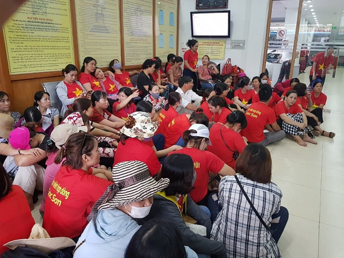 Nước mắt nhà giáo, nỗi buồn Thủ đô (Ảnh:V.N) Nước mắt nhà giáo, nỗi buồn Thủ đô (Ảnh:V.N)