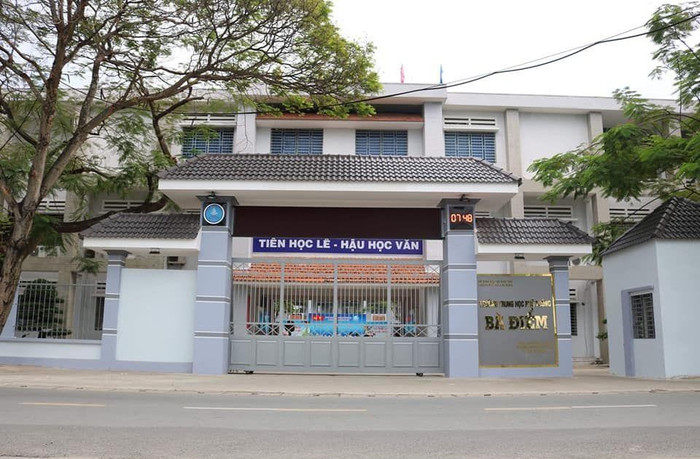 Trường trung học phổ thông Bà Điểm, huyện Hóc Môn, Thành phố Hồ Chí Minh (ảnh minh họa: CTV) thptbadiem.jpg