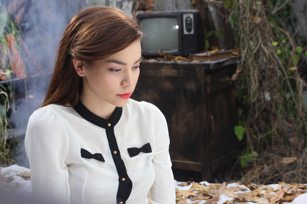 Cô được mệnh danh là một trong những mỹ nữ của showbiz Việt. Cô được mệnh danh là một trong những mỹ nữ của showbiz Việt.